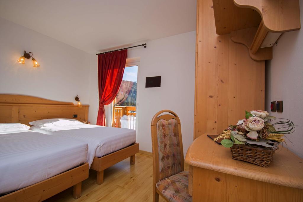 Hotel Miravalle Soraga Exteriér fotografie